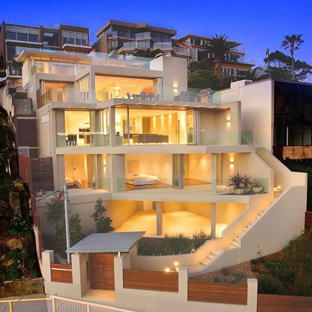 Lauderdale, completed build